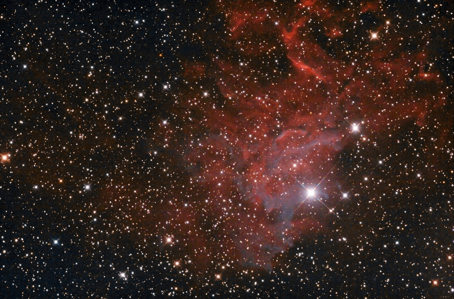 IC 405 nebula near AE Aurigae: 440 KB; click on the image to enlarge