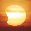 Il sole in eclisse da Brancaleone (RC) il 31/05/2003; immagine di Massimo Russo