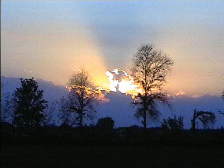 4) Panorama al tramonto: 48 KB; clicca l'immagine per ingrandirla