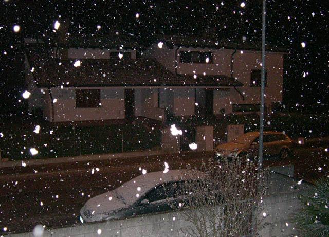 Nevicata/snow: 63 KB; Click on the image to enlarge