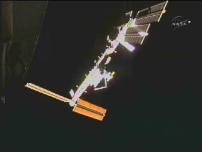 Ecco come appare la ISS ripresa dell'Atlentis: 14 KB