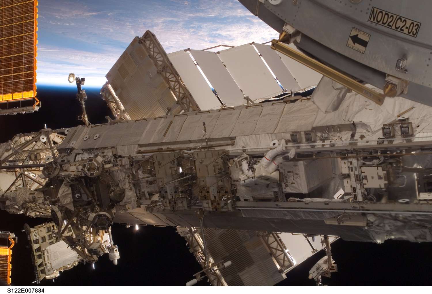 NASA astronaut Rex Walheim works on ISS truss segment: 147 KB