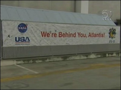 Il saluto preparato per la missione dell'Atlantis, la STS-122: 23 KB