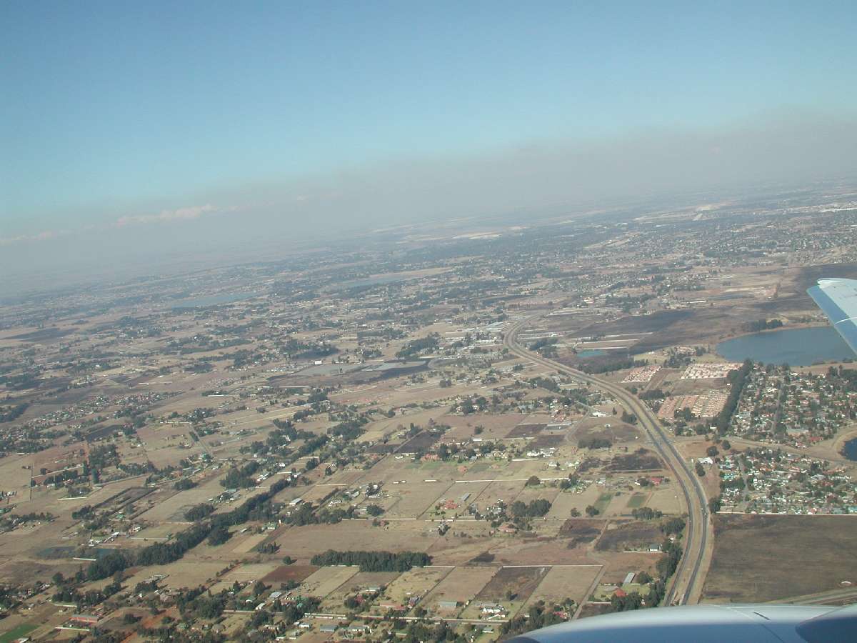 1) La partenza da Johannesburg: 107 KB; clicca l'immagine per ingrandirla