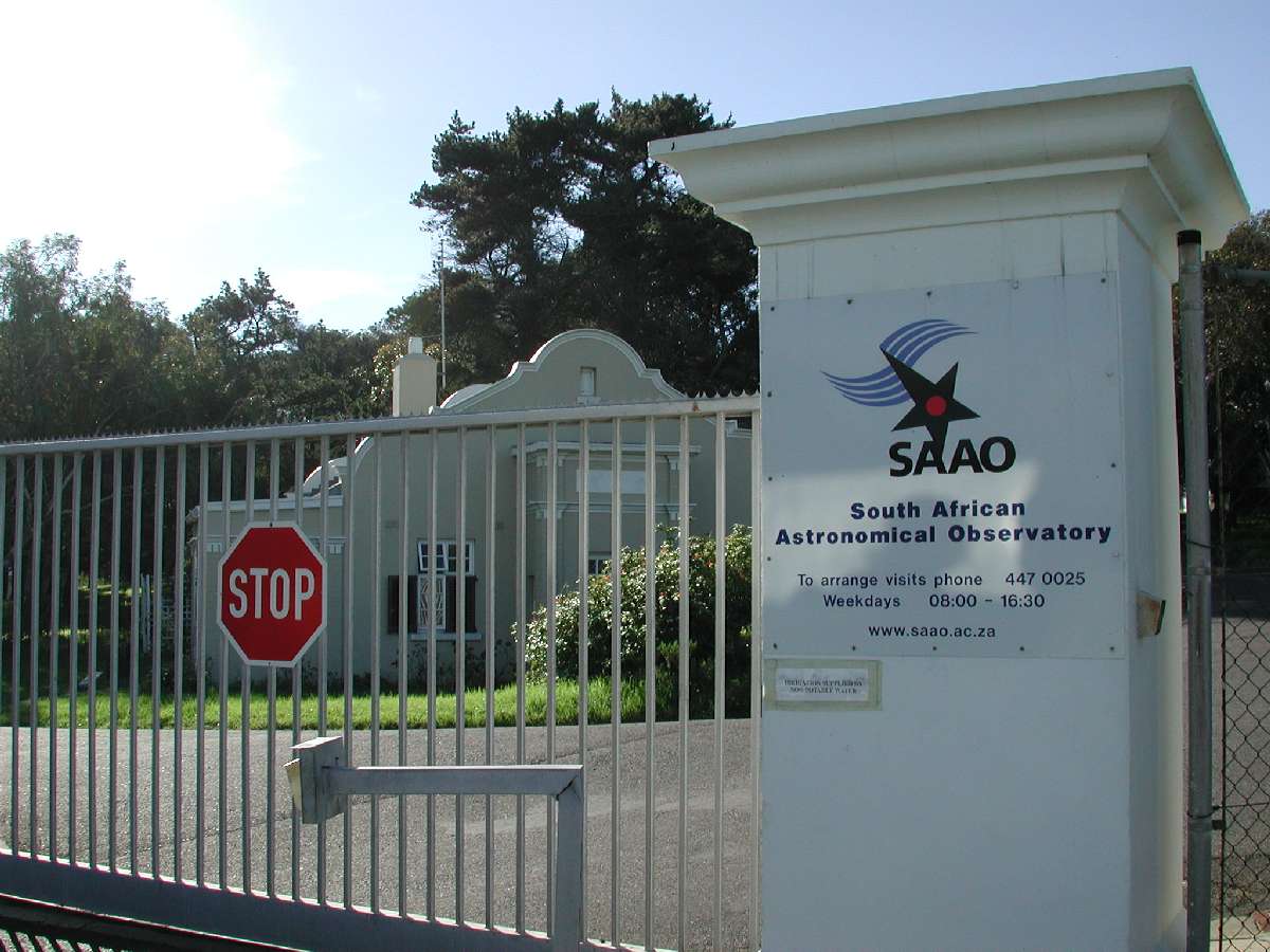 1) La sede dell'Osservatorio Astronomico Sudafricana: 111 KB; clicca l'immagine per ingrandirla