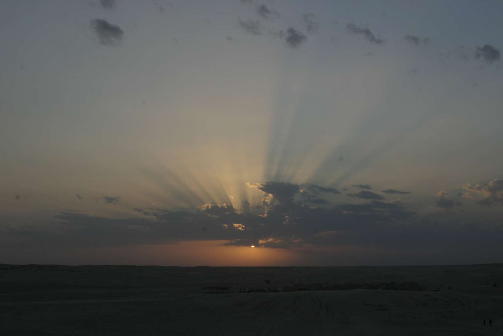 Sunset on Sahara: 43 KB; clicca l'immagine per ingrandirla