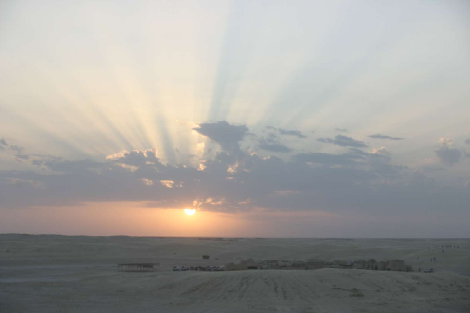 Sunset on Sahara: 46 KB; clicca l'immagine per ingrandirla