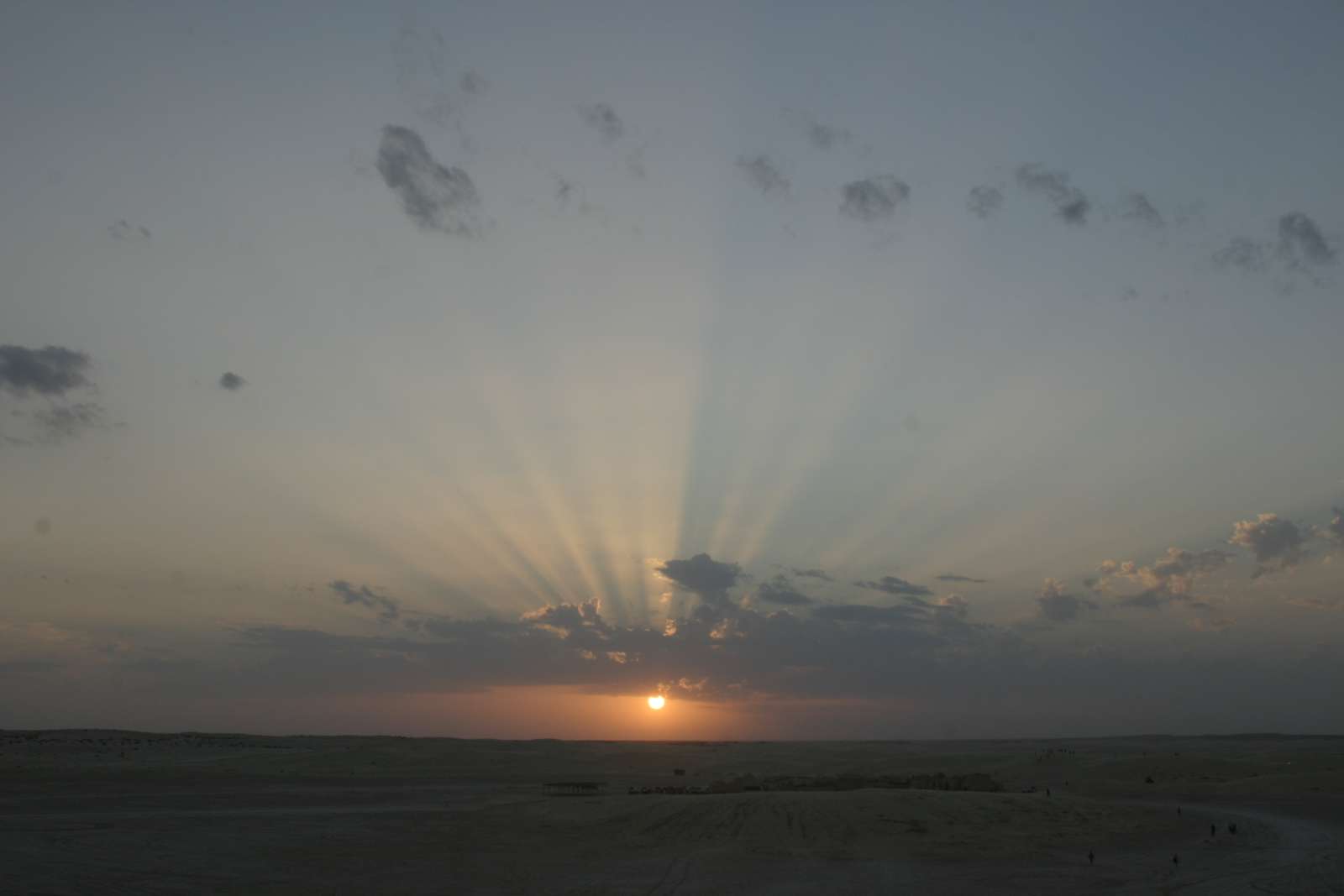 Sunset on Sahara: 43 KB; clicca l'immagine per ingrandirla