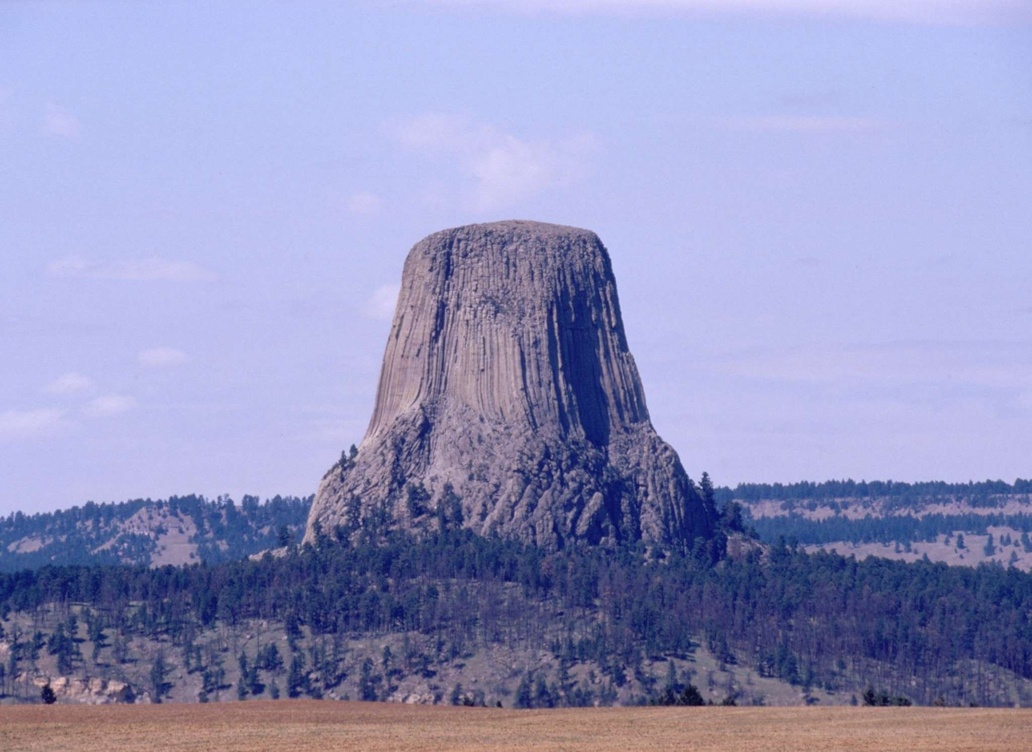 Devils Tower: 202 KB; click on the image to enlarge