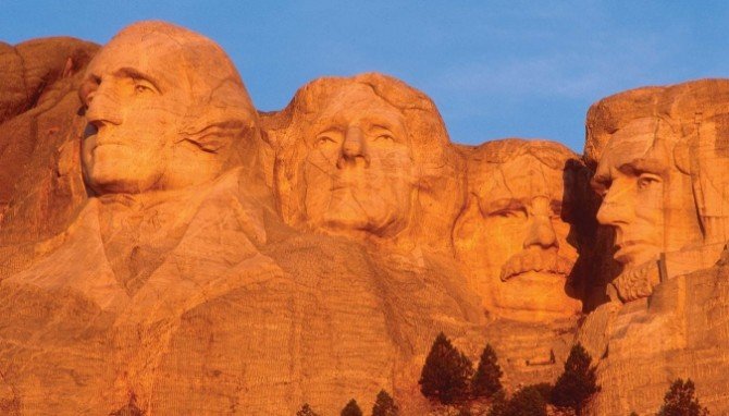 Mount Rushmore: 57 KB; click on the image to enlarge